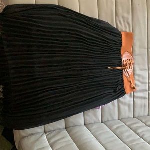 Women’s size 6 skirt